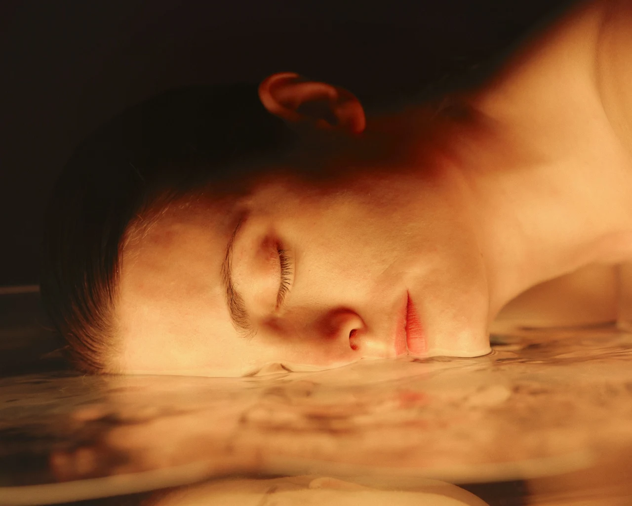 Nile & Reed skin and wellness imagery